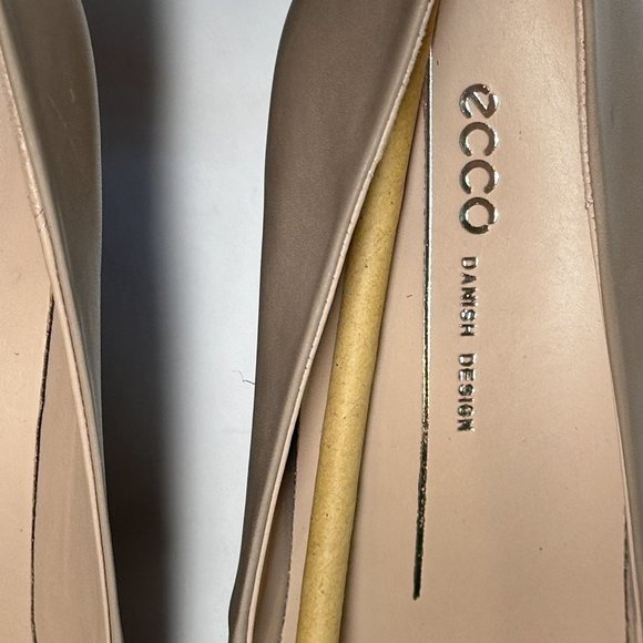 ECCO Women's Pump Size 10-10.5, 41EU. Beige Shape 45 Pointy Sleek New - Picture 12 of 12